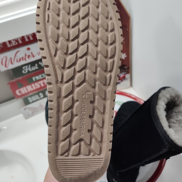 🖤EUC UGG Koolaburra 1015875 Victoria Tall Suede Fur Lined Boot, Black, 6 - Picture 10 of 10